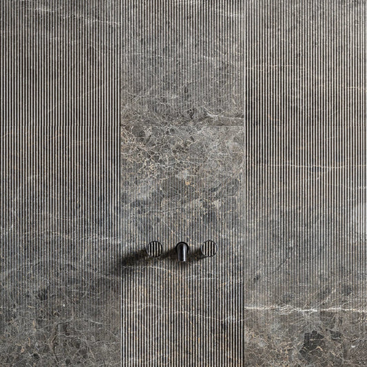LUCE DI CARRARA | PEAK FADE | $1,260.38 - $1,912.30