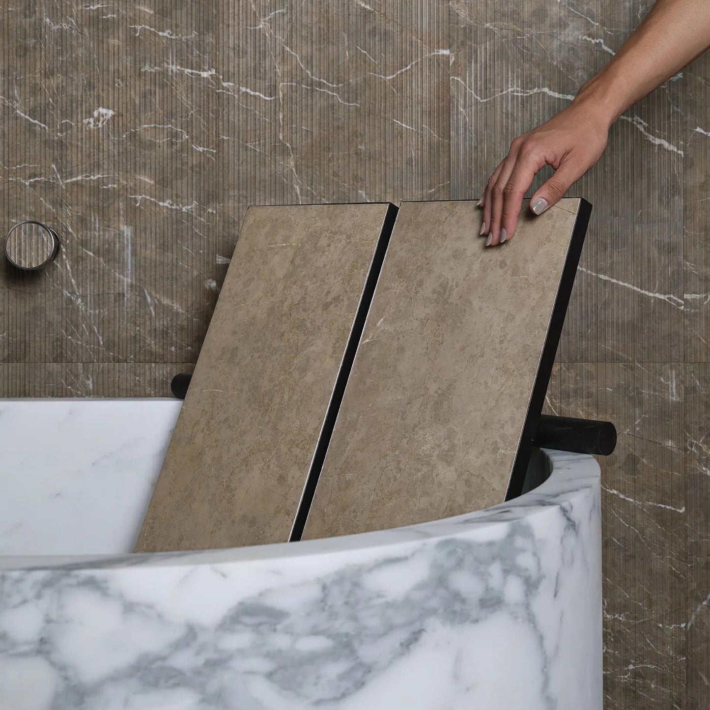 LUCE DI CARRARA | TUBE BACKREST | $5,104.25 - $5,496.89