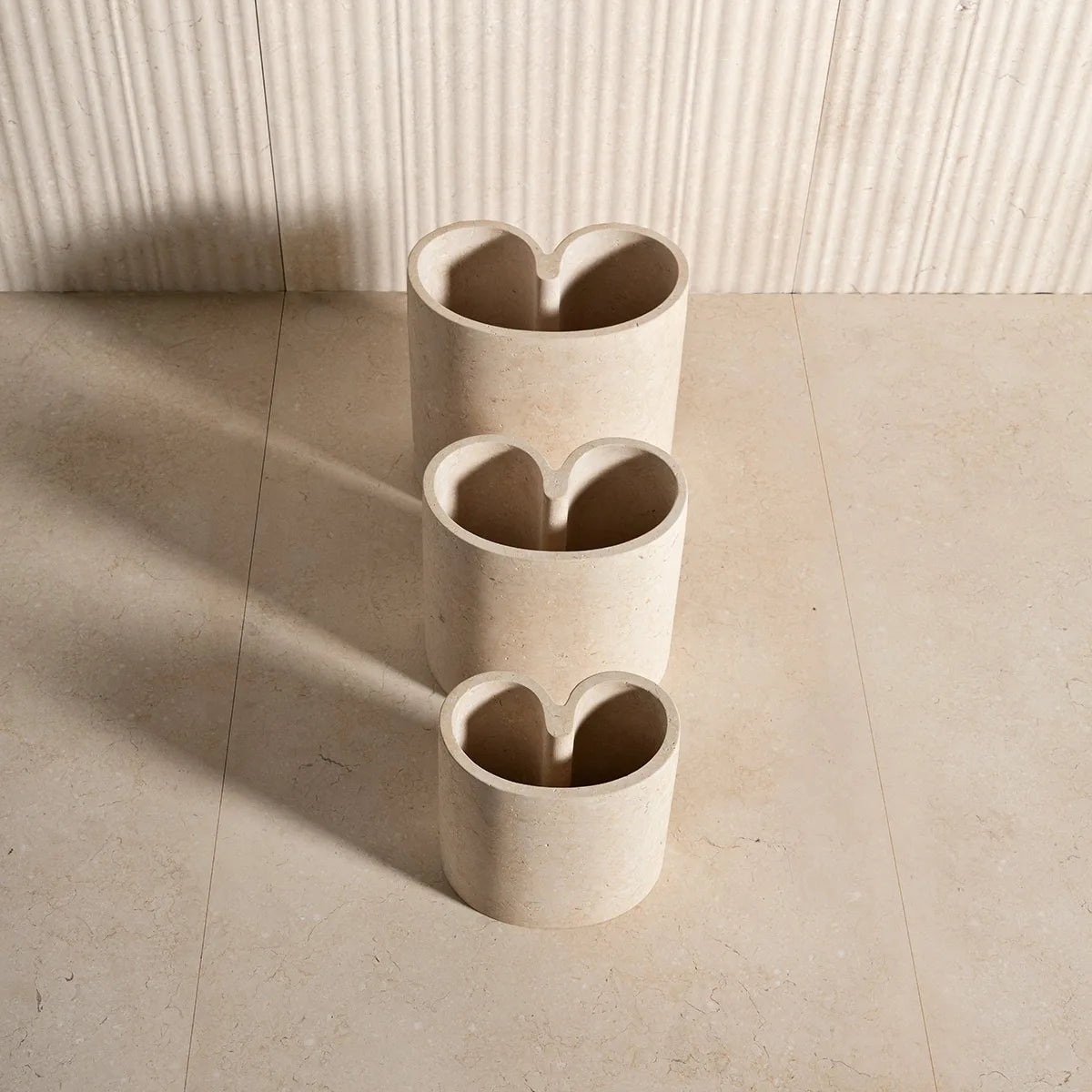 LUCE DI CARRARA | MUZE VASE | $1,987.29 - $3,785.32