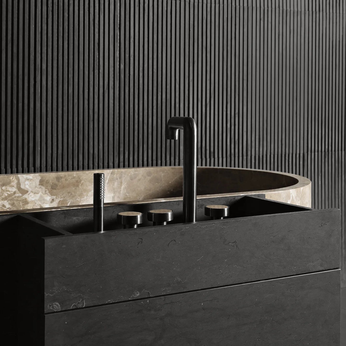 LUCE DI CARRARA | BOLD COUNTER MOUNTED FACET | $2,617.67 - $3,970.14