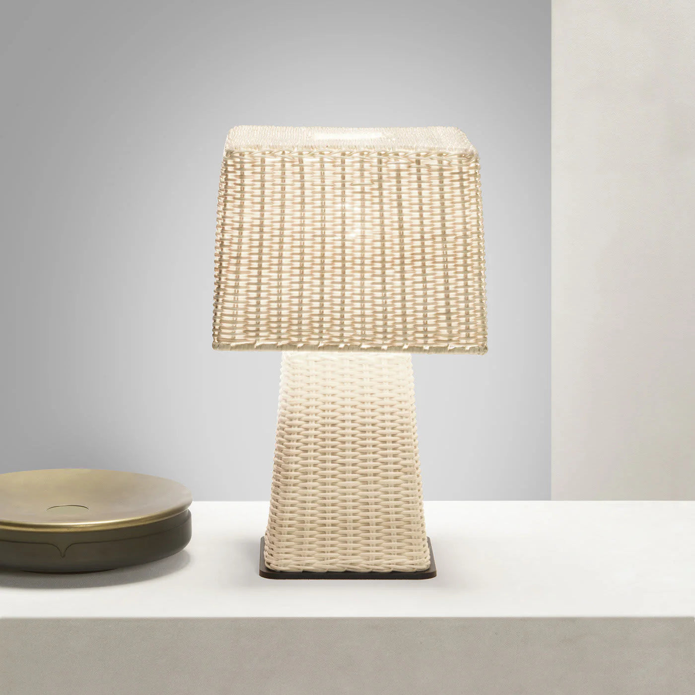 GIOBAGNARA | EOLIE TABLE LAMP | $1,295.00