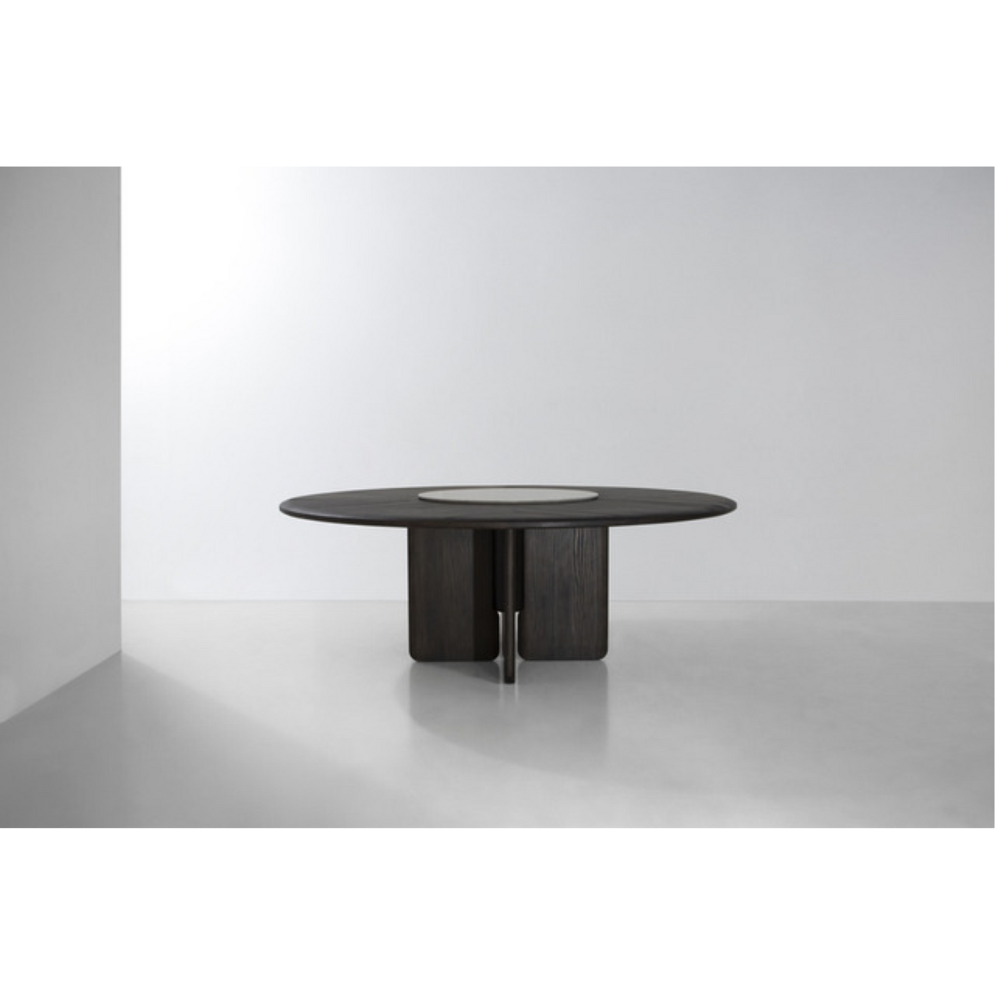 FAIFO ROUND DINING TABLE | $10,098.00 - $13,215.00