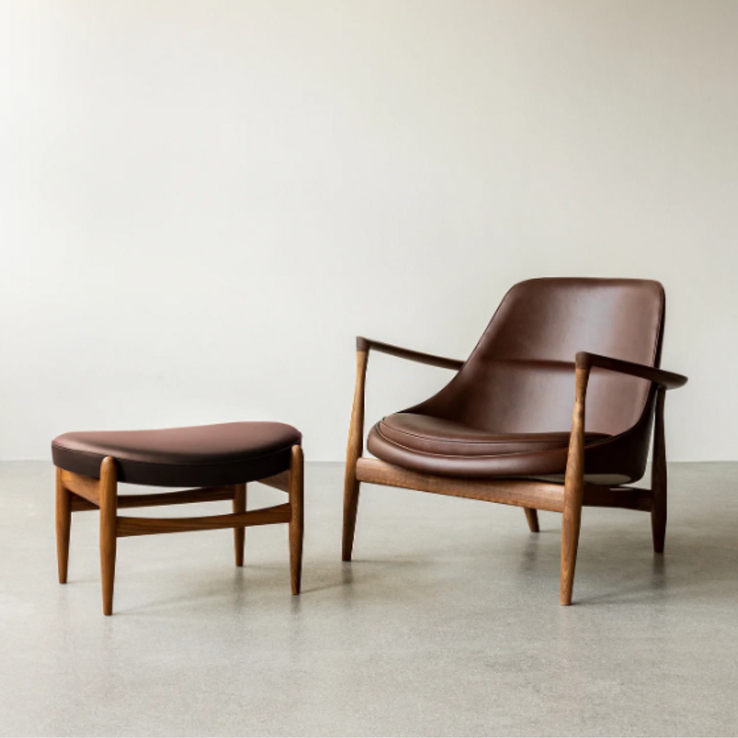 ELIZABETH LOUNGE CHAIR I $7,020.00- $8,030.00