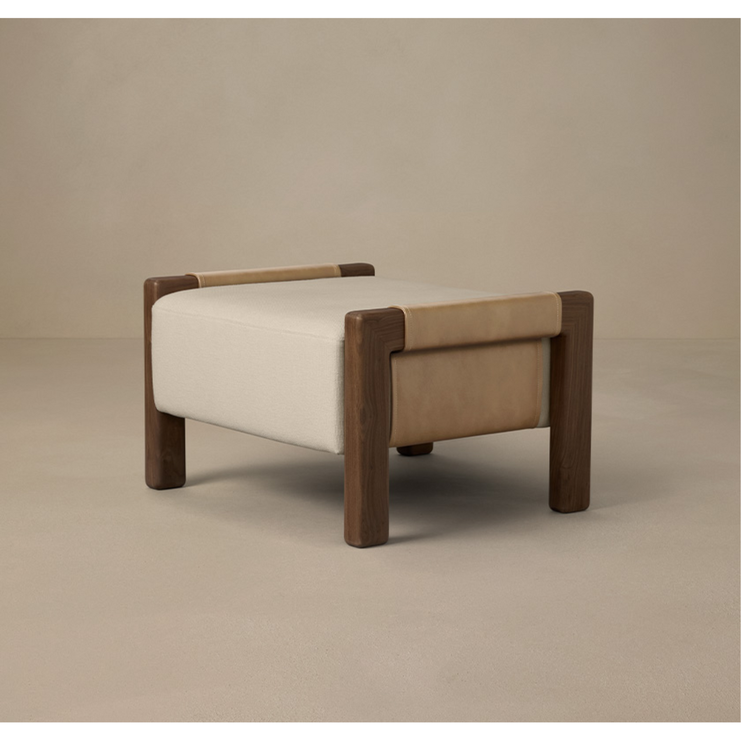 ARTICOLO | SADDLE OTTOMAN