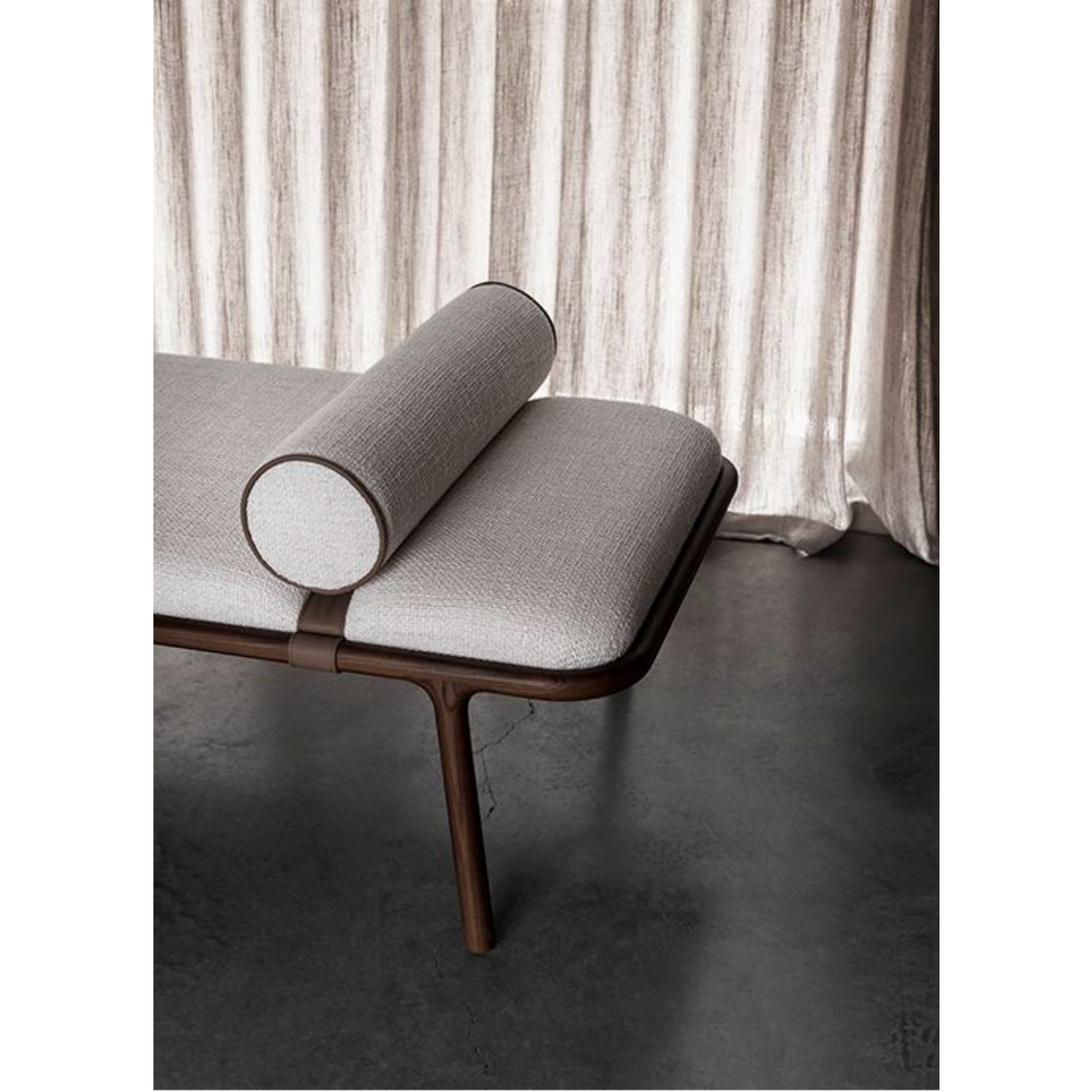 CARPANESE | BELTS BENCH - $6,600.00 - $9,600.00