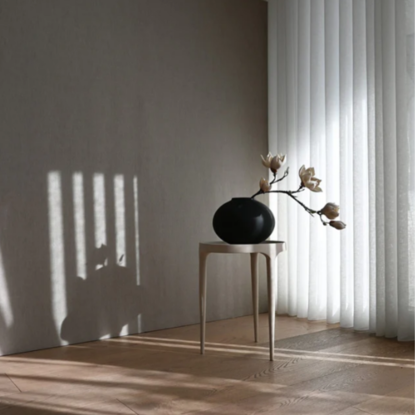 PHANTON TABLE I $545.00 -  $645.00