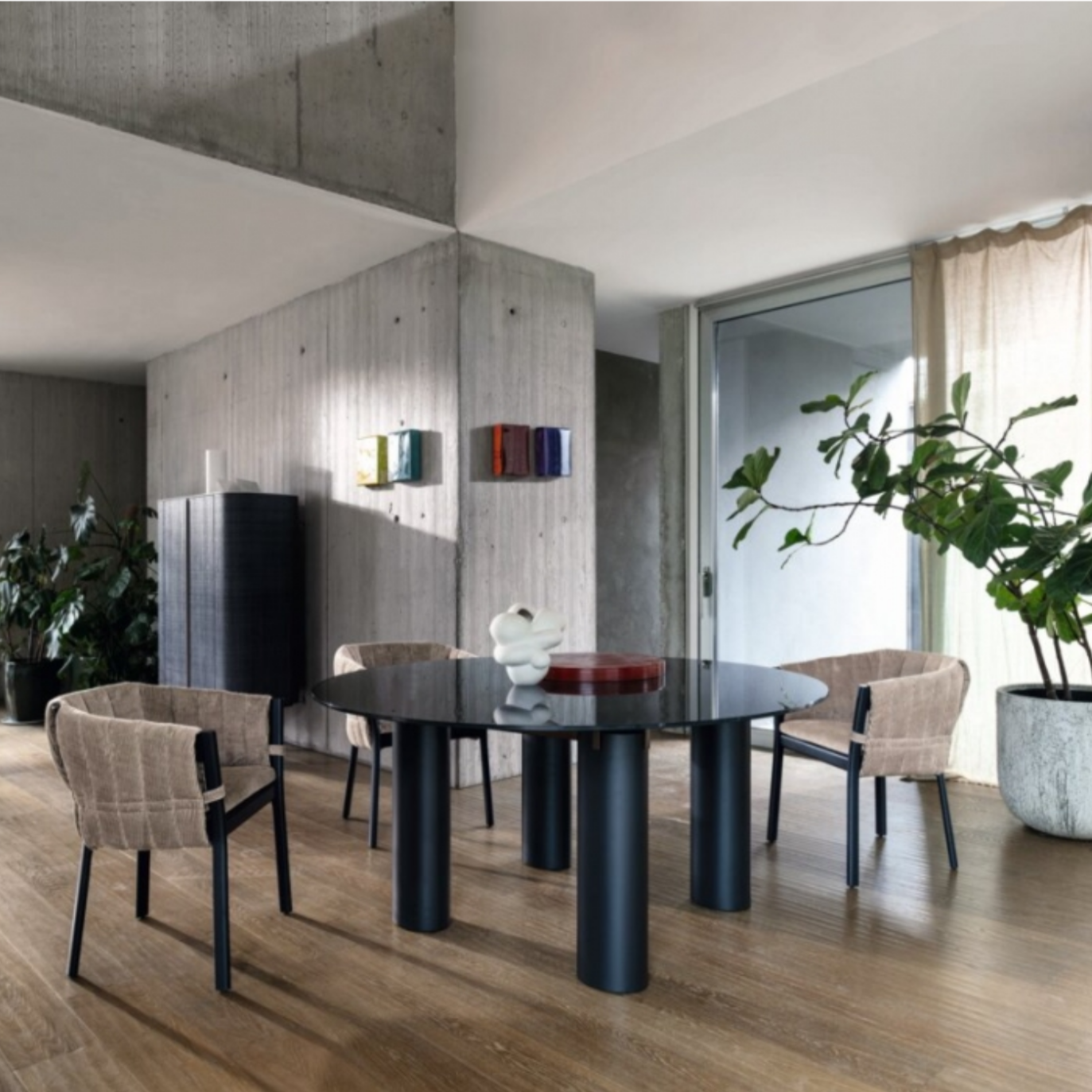 GERVASONI | DAEN 36 ROUND TABLE | $9,569.00