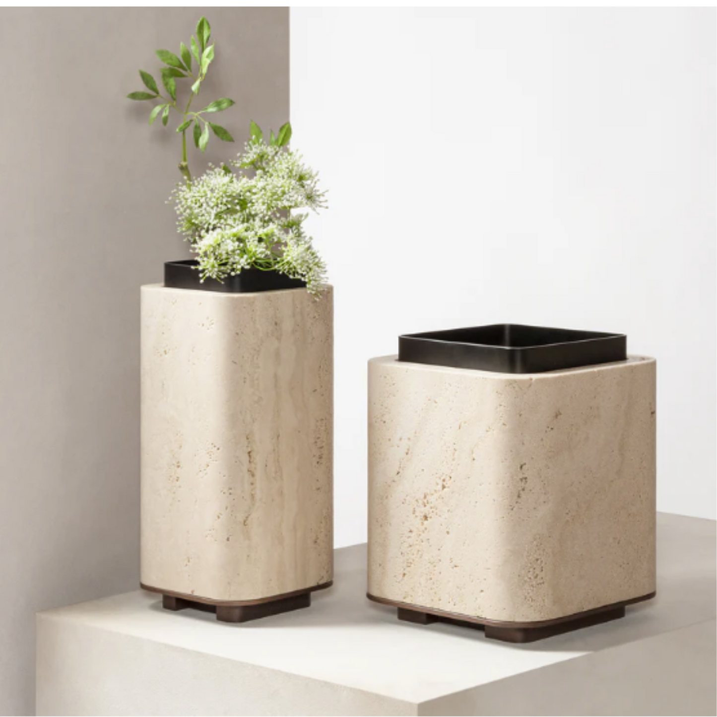GIOBAGNARA | LLOYD VASE | $ 2,290.00 - $ 2,435.00