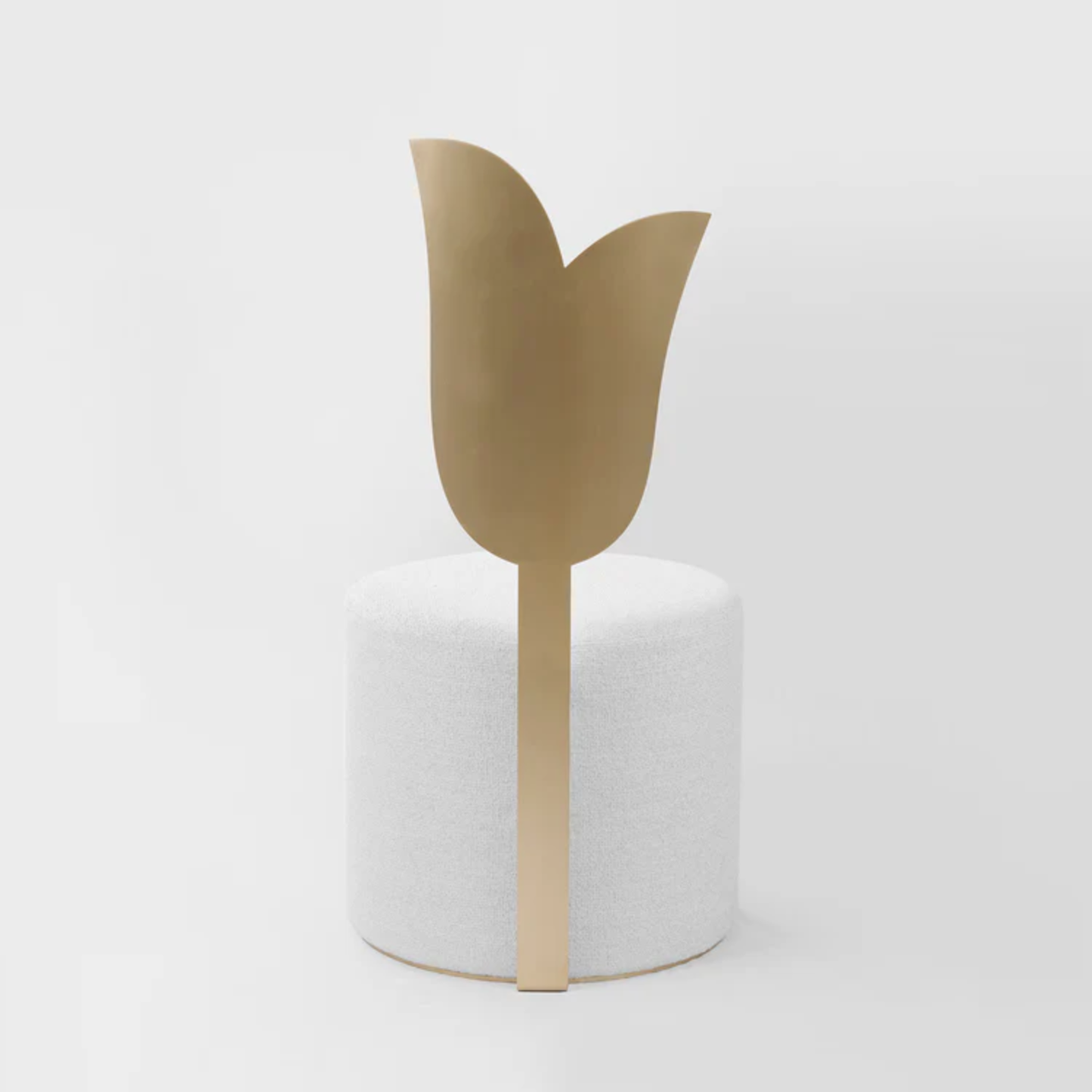SECOLO | GIARDINO BOTANICO LILY POUF | $2,975