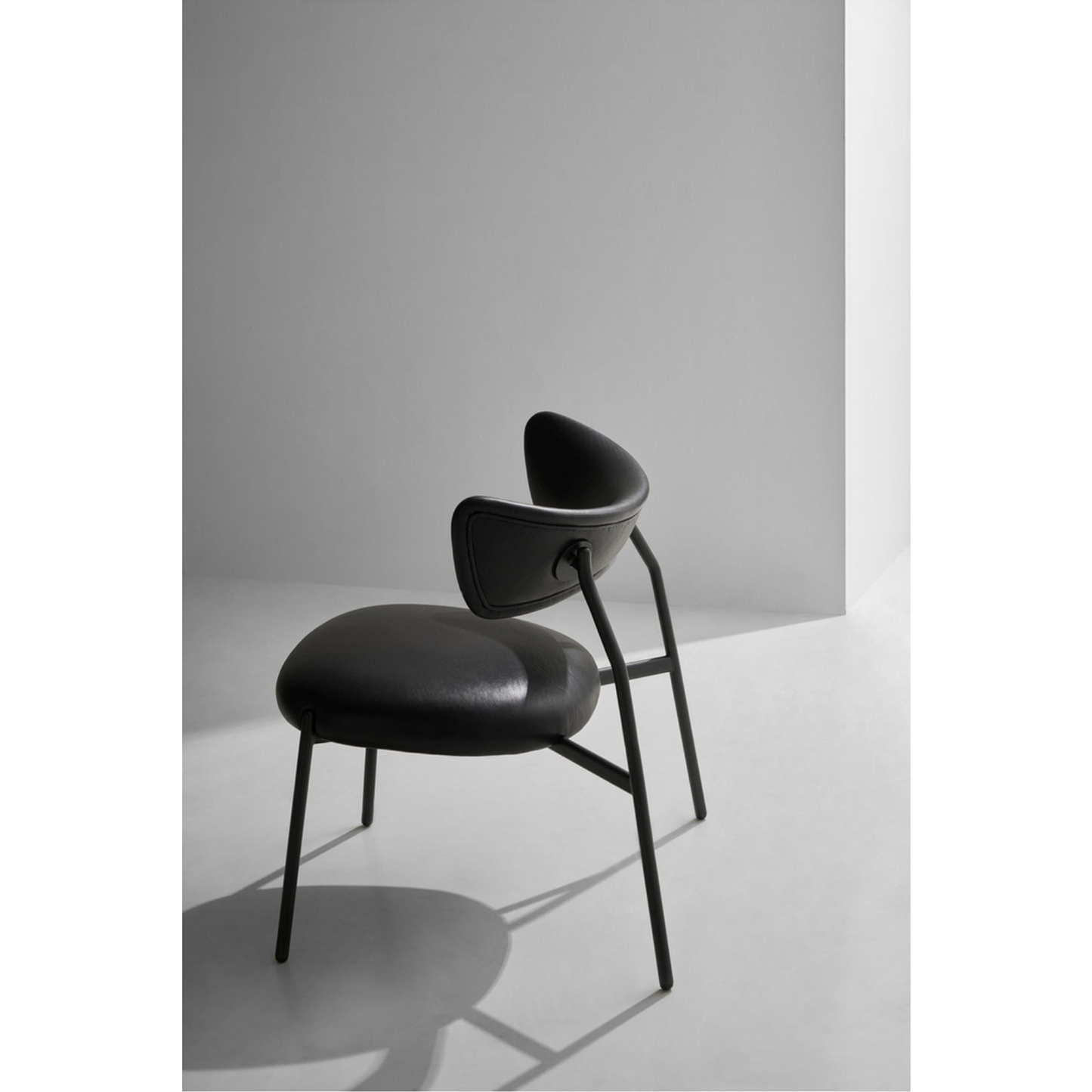 DRAGONFLY LOUNGE CHAIR | $1,209.00