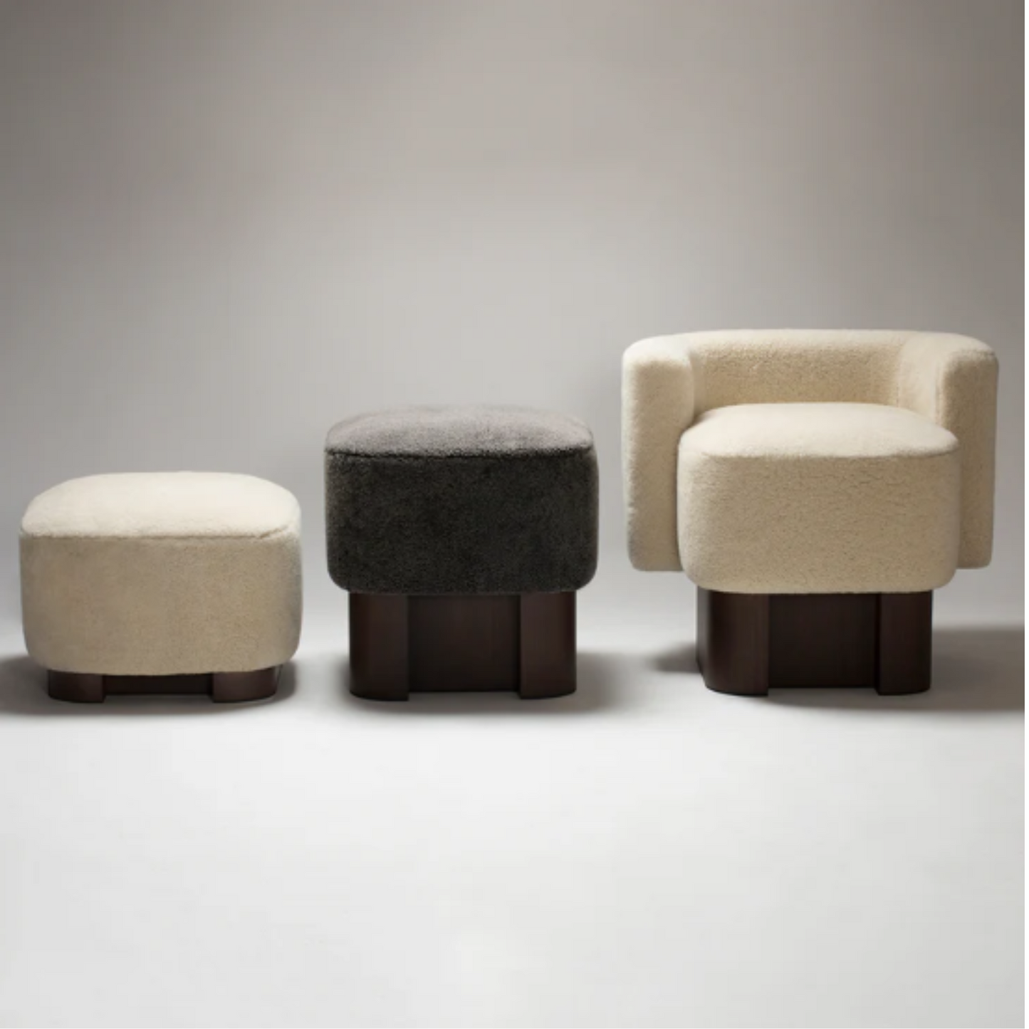 GIOBAGNARA | LLOYD ARMCHAIR | $ 4,600.00 - $ 5,205.00