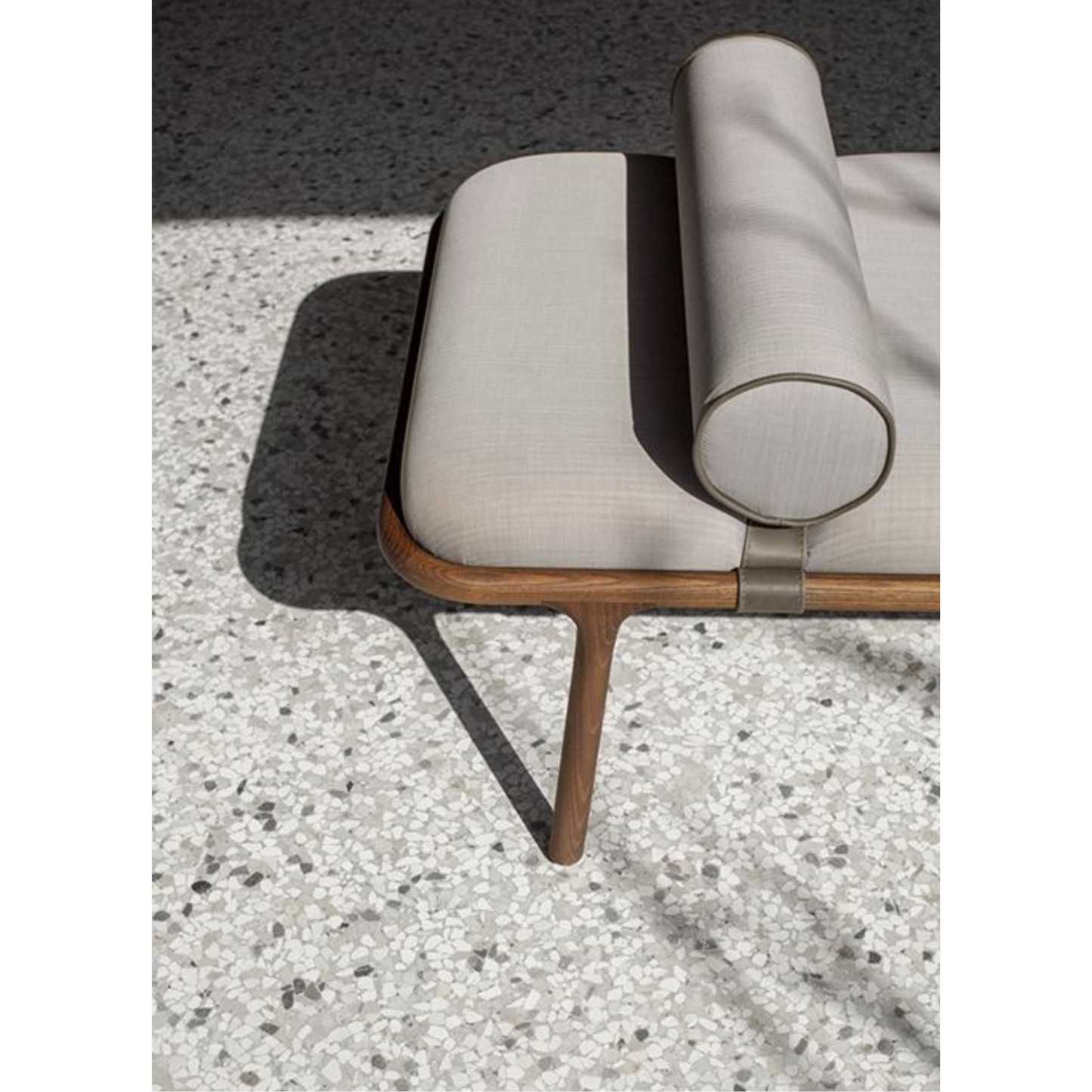 CARPANESE | BELTS BENCH - $6,600.00 - $9,600.00