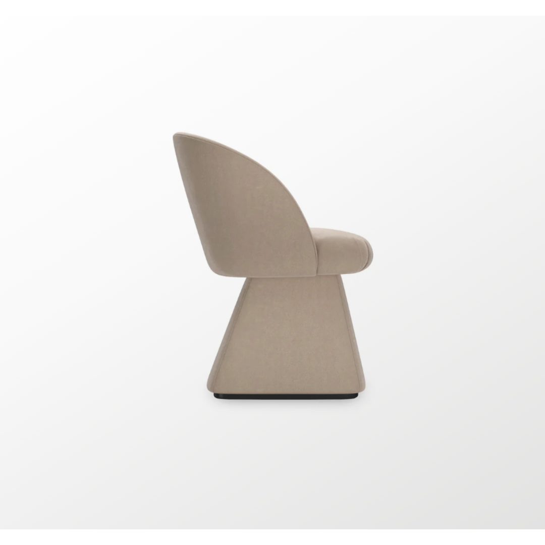 CARACOLE | VUELTA SWIVEL | $1,585.00