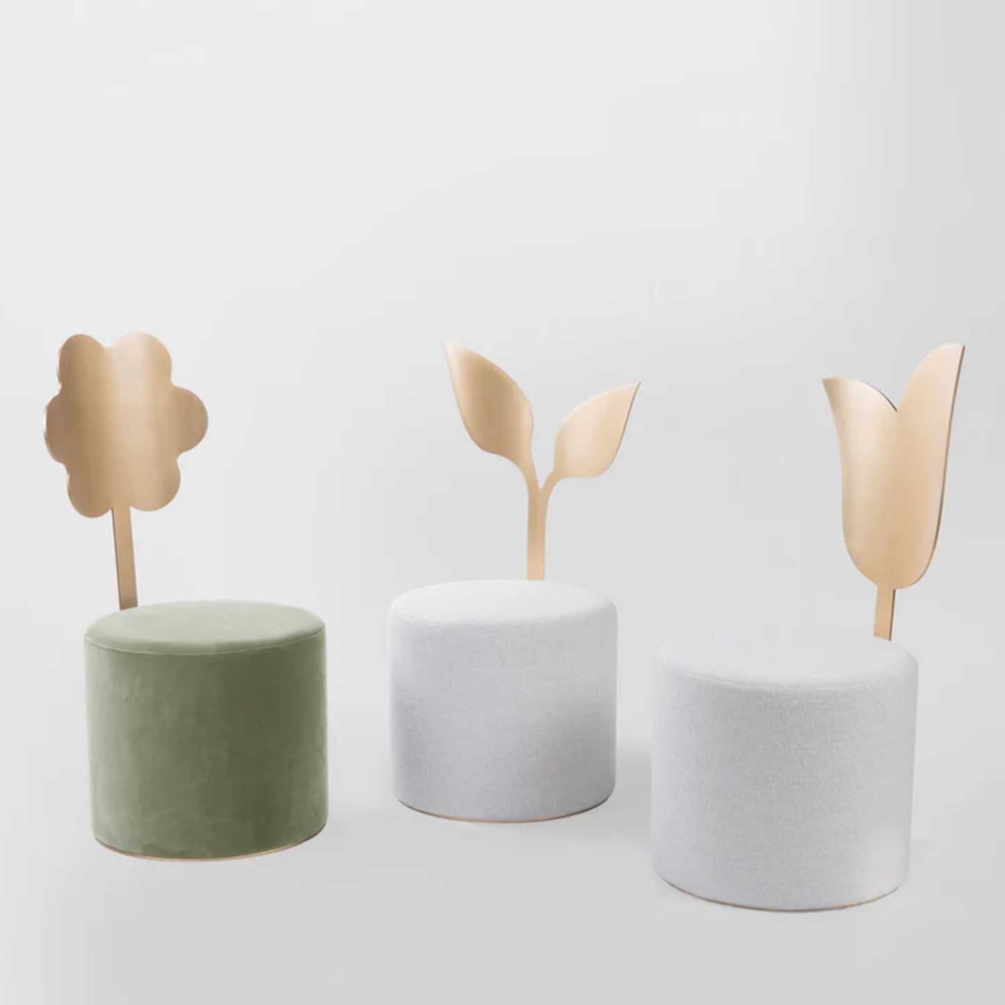 SECOLO | GIARDINO BOTANICO LILY POUF | $2,975