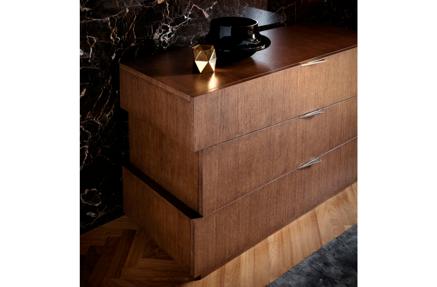 SLASH DRESSER #3 = $5,495