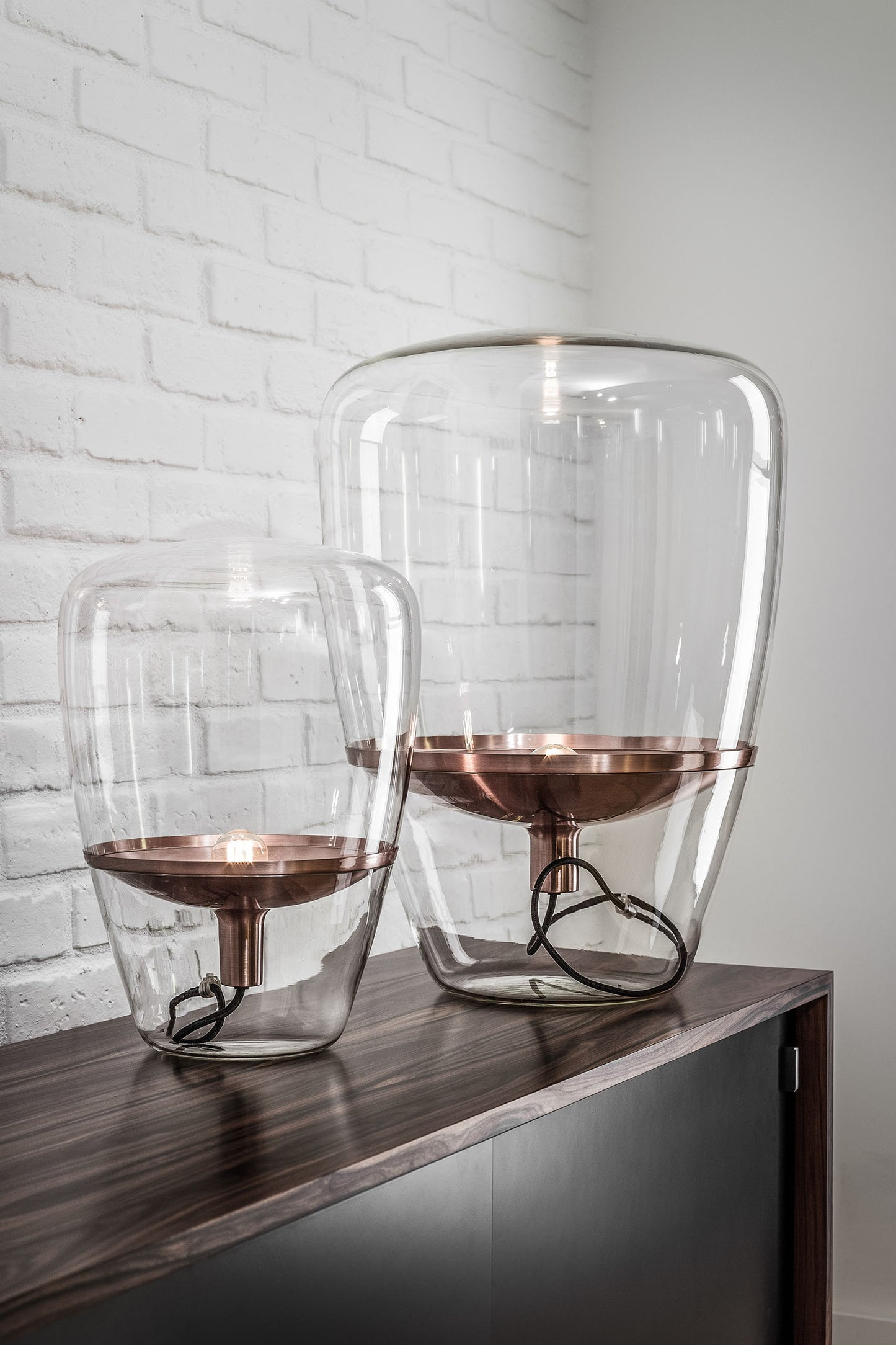 Balloons lamp - $3,108.00 - $6,211.00