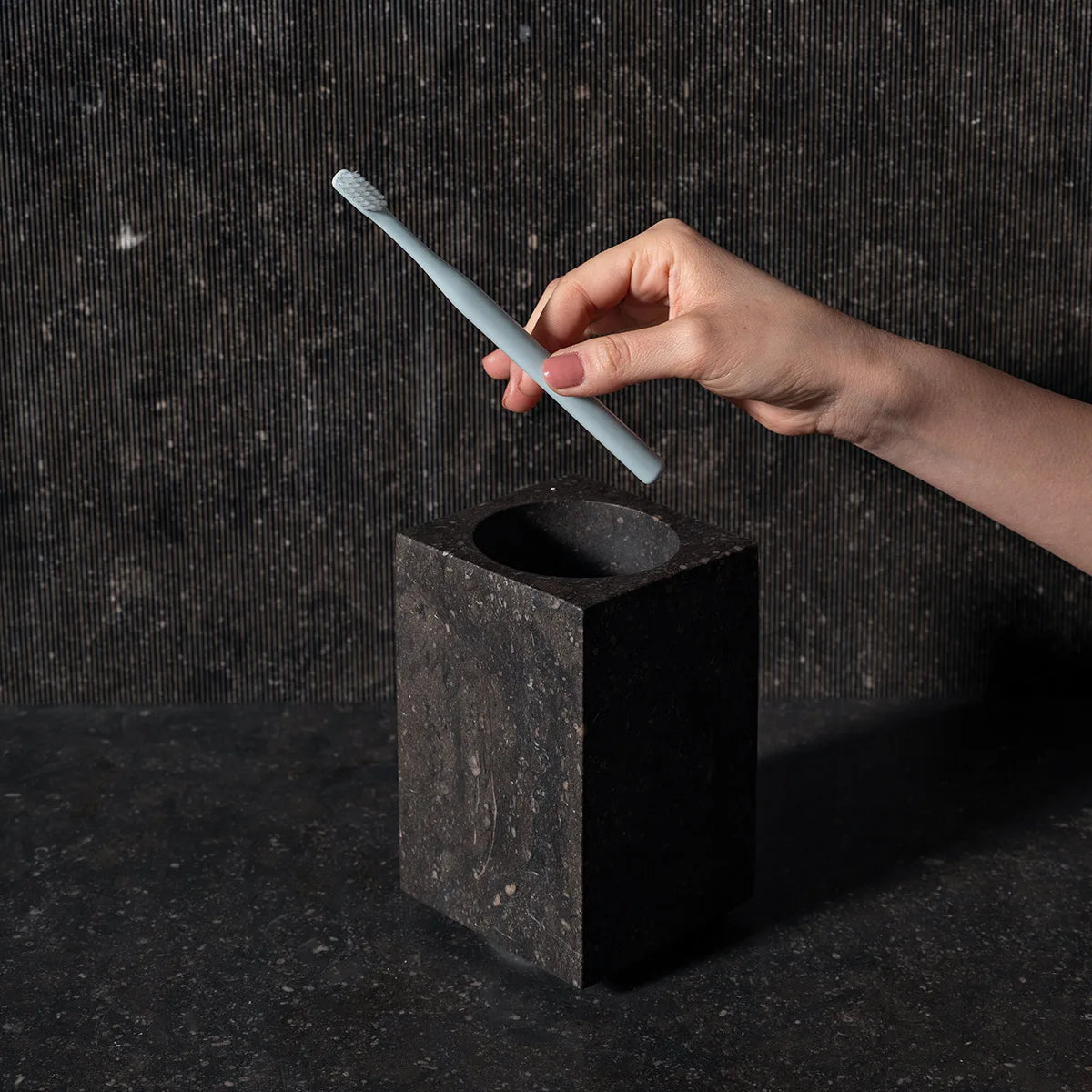 LUCE DI CARRARA | ELEMENTO TOOTHBRUSH HOLDER | $378.53