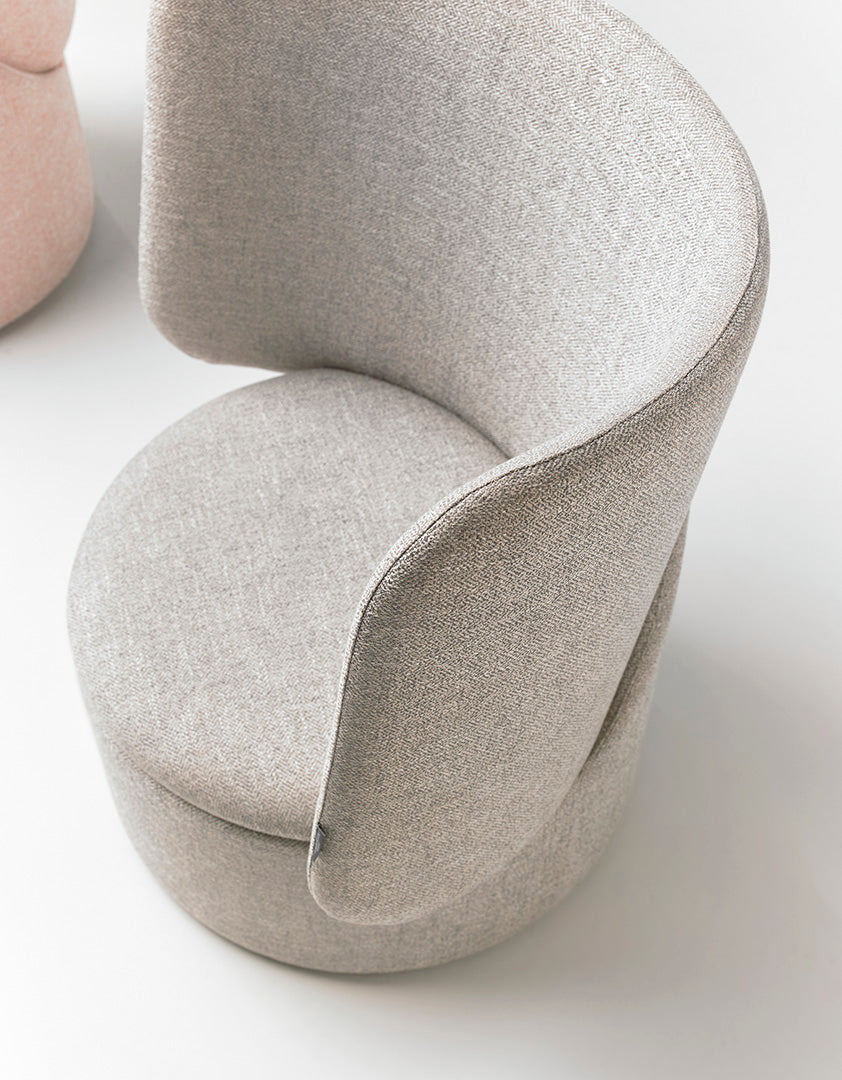 Cobra-L armchair | $5,002.56