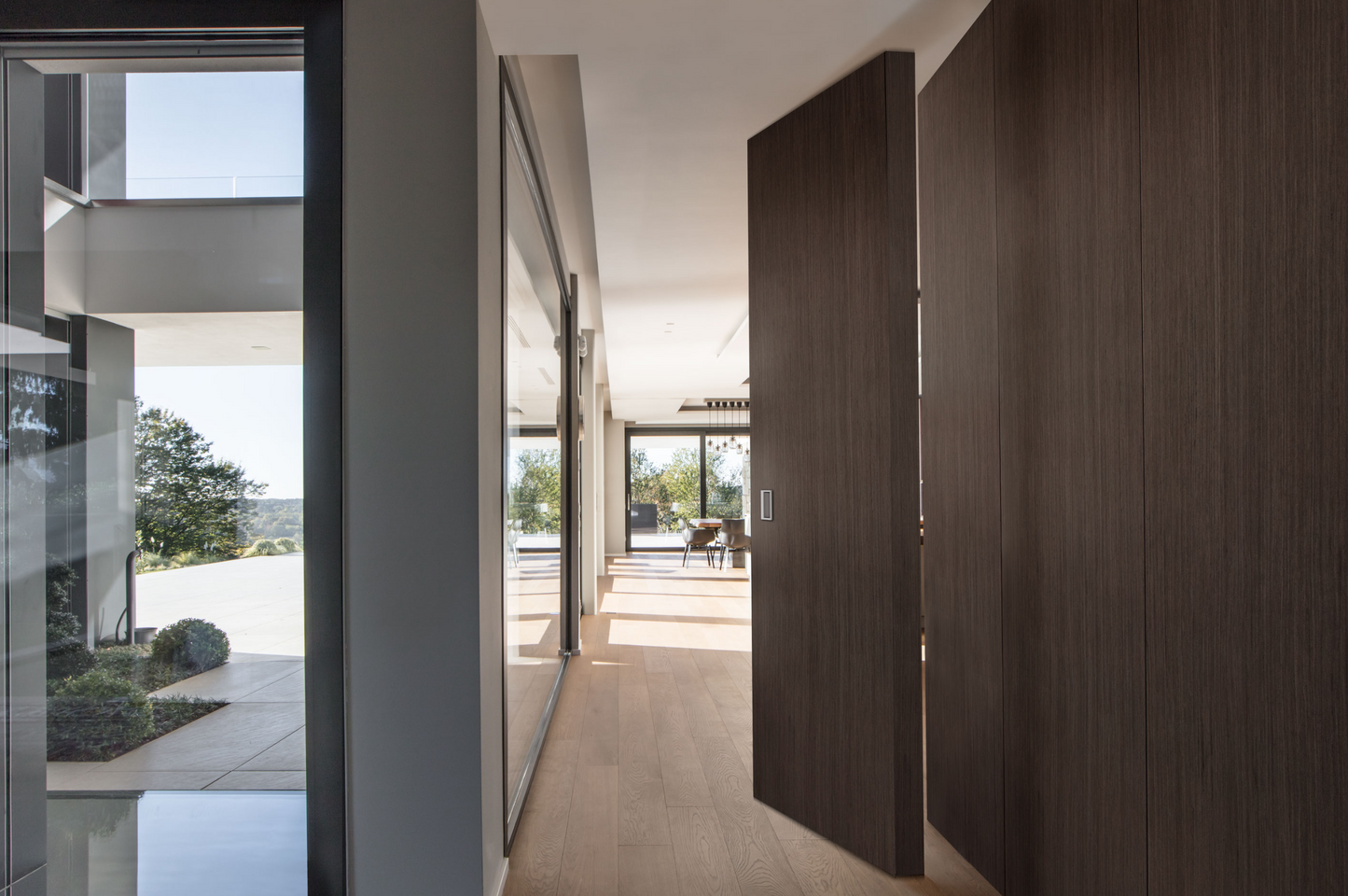 VPIVOT | DOOR BY VIVA PORTE