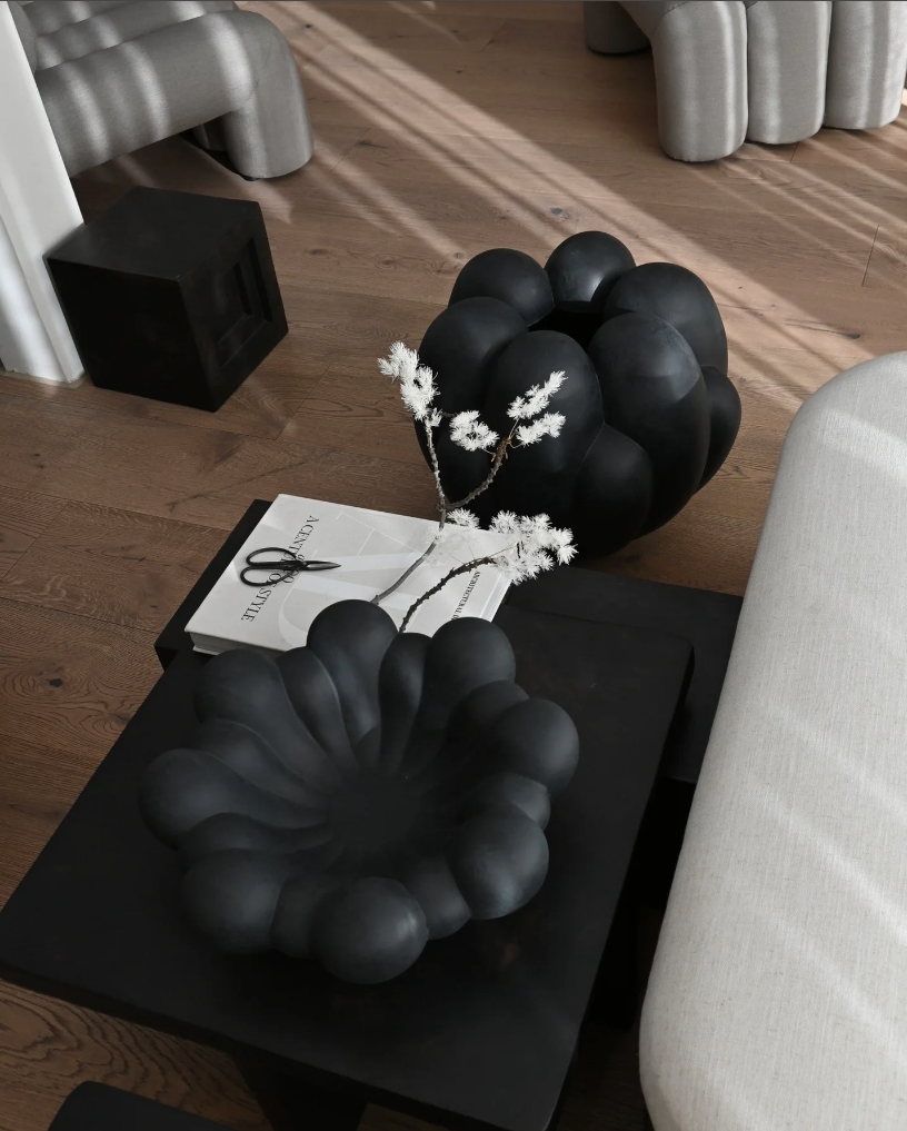 BLOOM VASE, BIG I $795.00