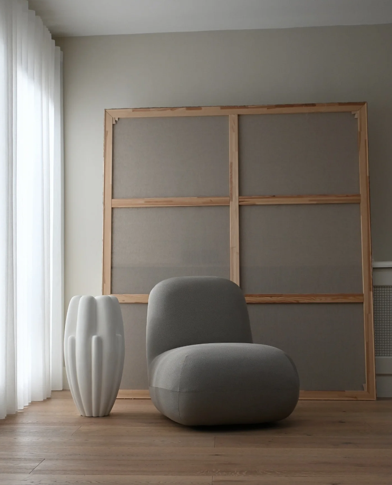 BLOOM SLIM VASE I $695.00