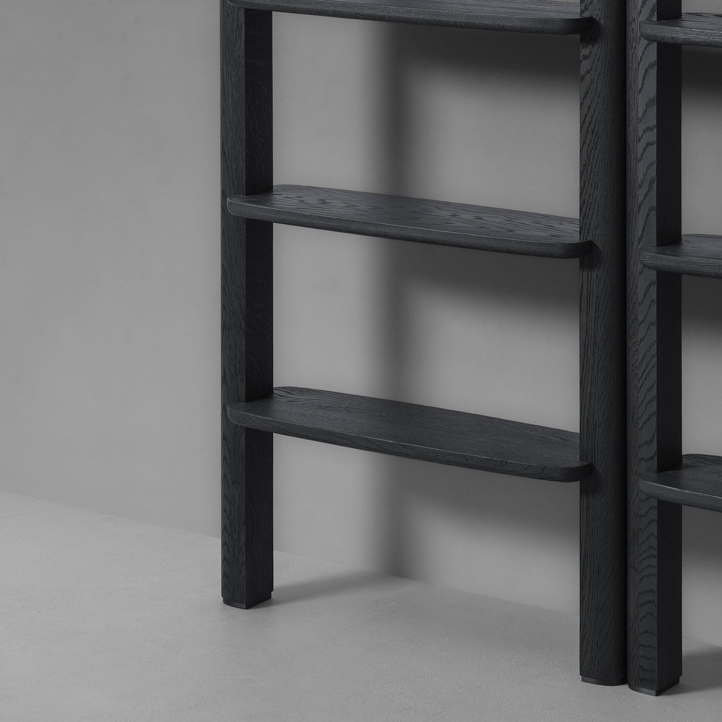 VAN ROSSUM | SCALAE BIBLIOTHÈQUE | $39,830.00 - $44,204.00
