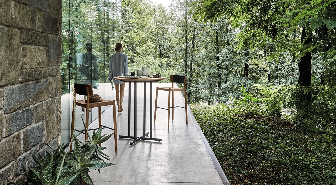 GLOSTER | WHIRL BAR TABLE | $2,880.00 - $3,010.00