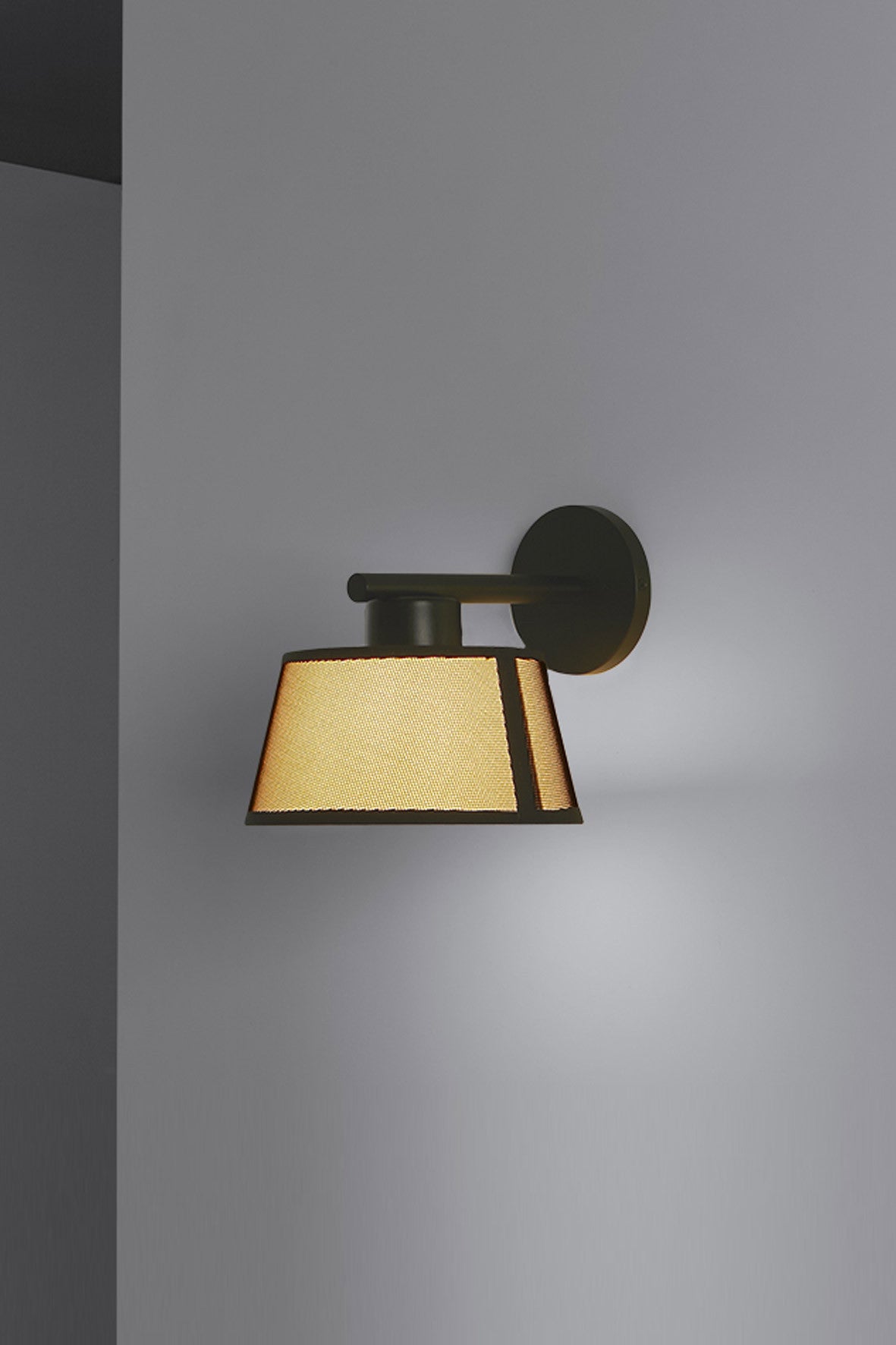 LILLY WALL LIGHT 558.42 BY TOOY $598.00