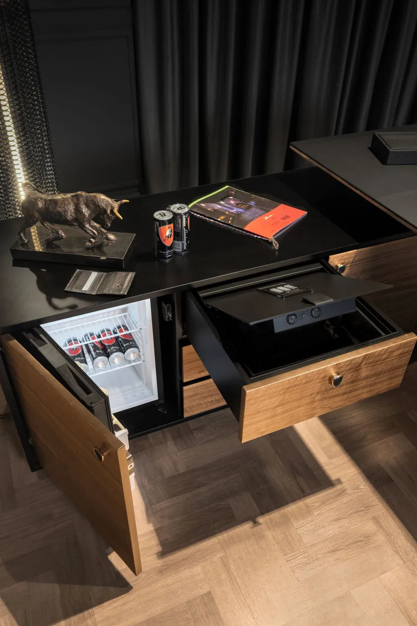 GT SUPERVENICE | FORMITALIA DESK - $40,860.00