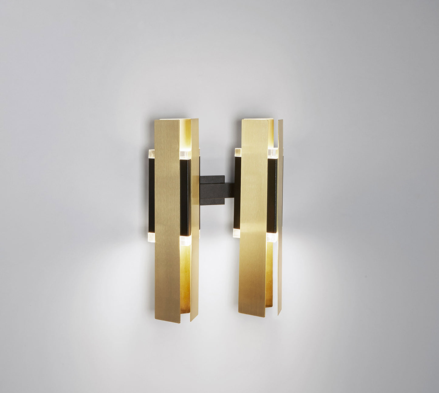 EXCALIBUR WALL LIGHT 559.42 BY TOOY $1,798.00