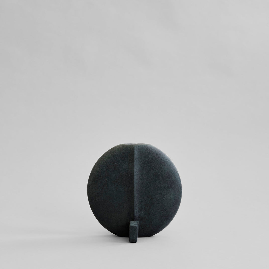 101 COPENHAGEN I GUGGENHEIM VASE, PETIT I $110.00