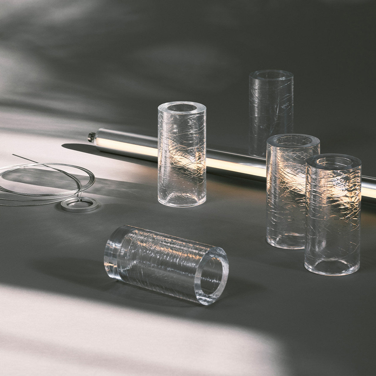 FLOS | LUCE ORIZZONTALE LINEAR PENDANT LIGHT | $16,500.00 - $21,000.00