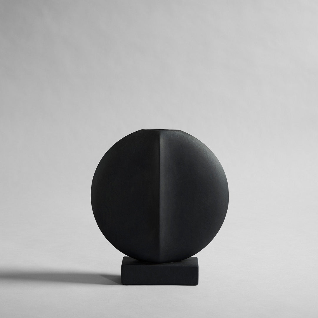 101 COPENHAGEN I GUGGENHEIM VASE, MINI I $125.00