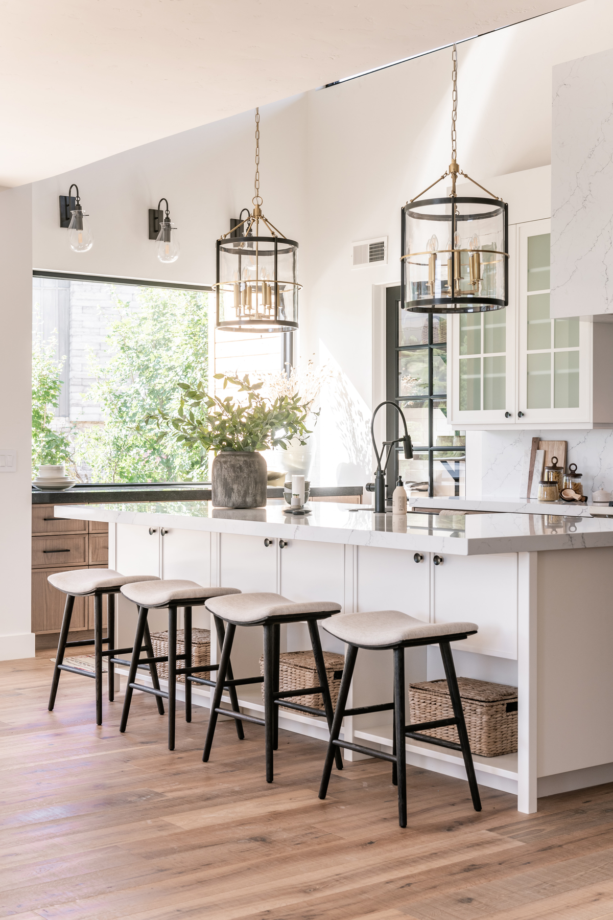 Ren Lantern - Hudson Valley Lighting