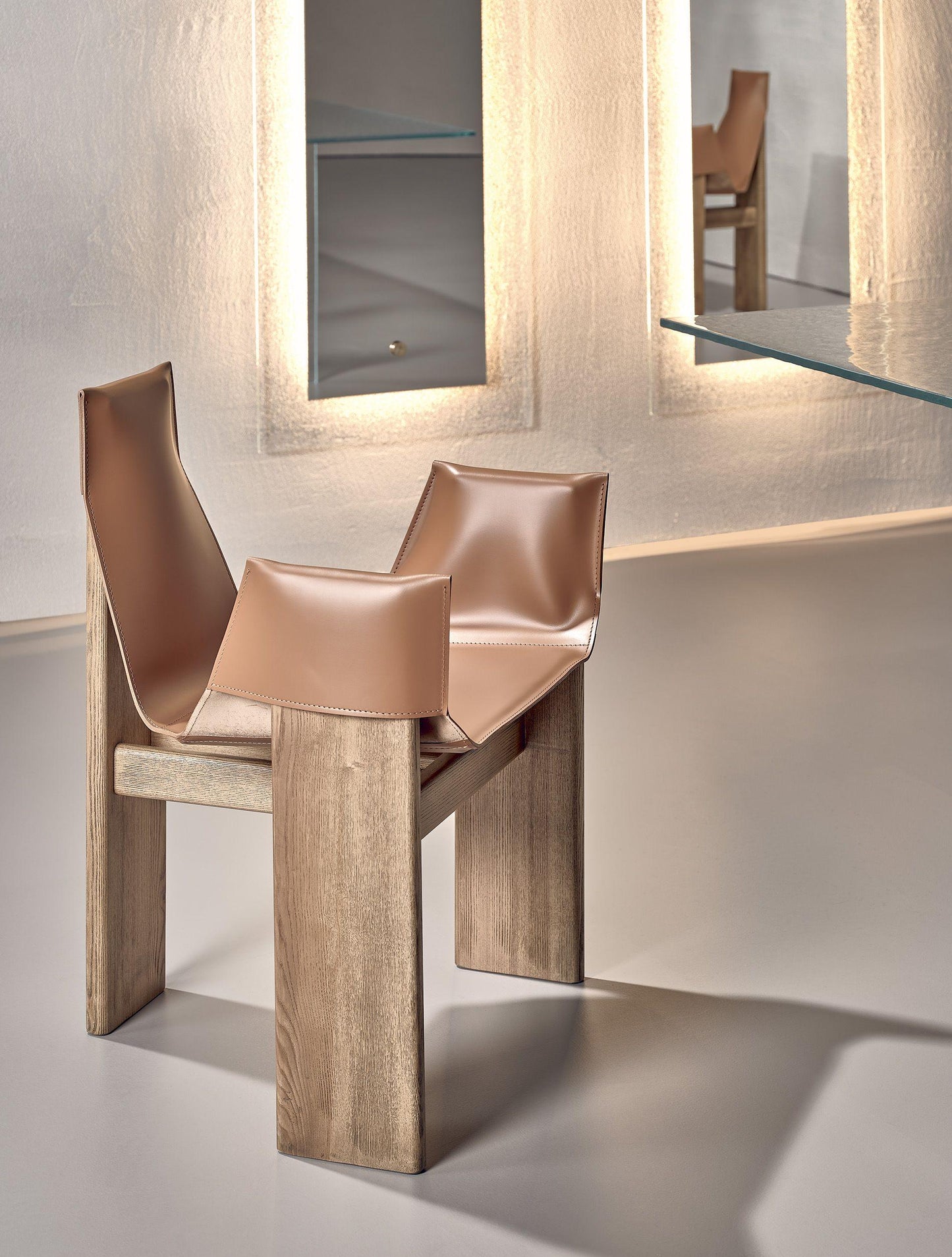 NATURE DESIGN I MANTA LOW CHAIR I $2,226.57