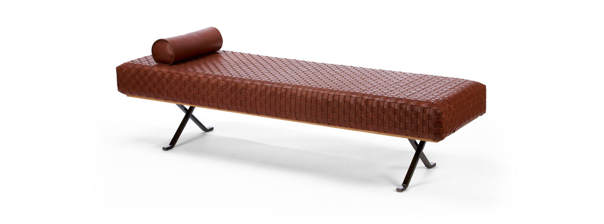 SIGMUND BENCH