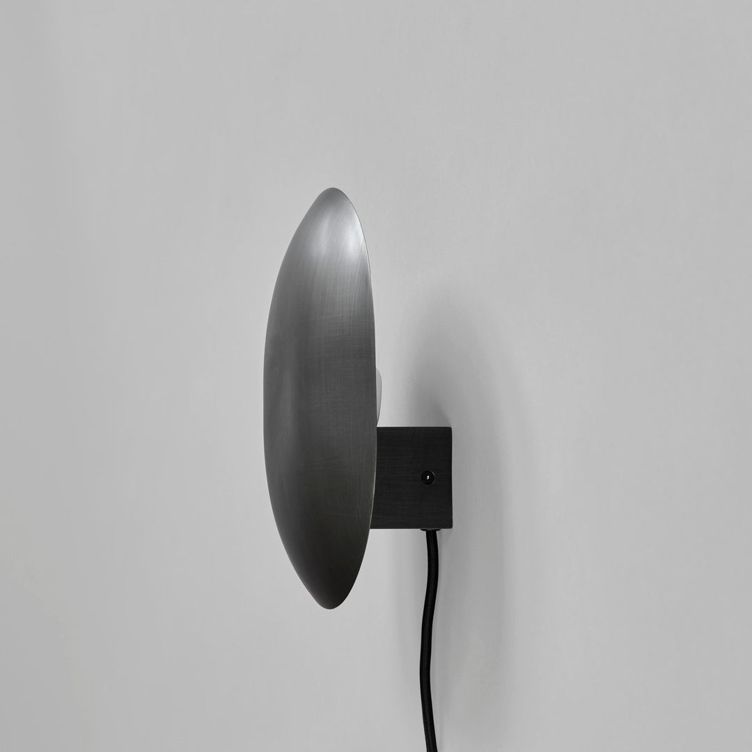 CLAM WALL LAMP I $295.00