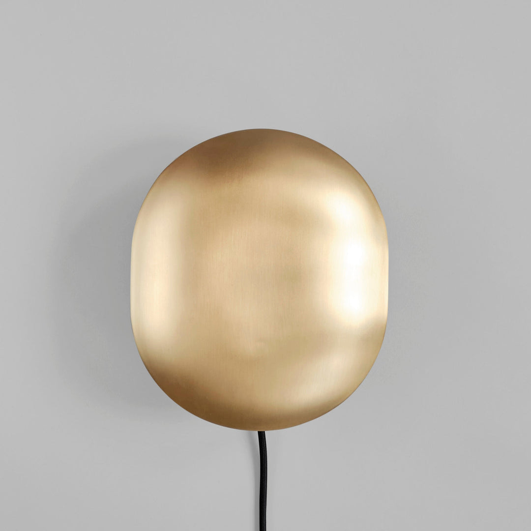 CLAM WALL LAMP I $295.00
