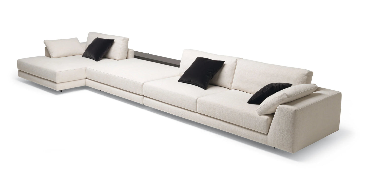 ARGO | Sofa with integrated magazine rack by MisuraEmme