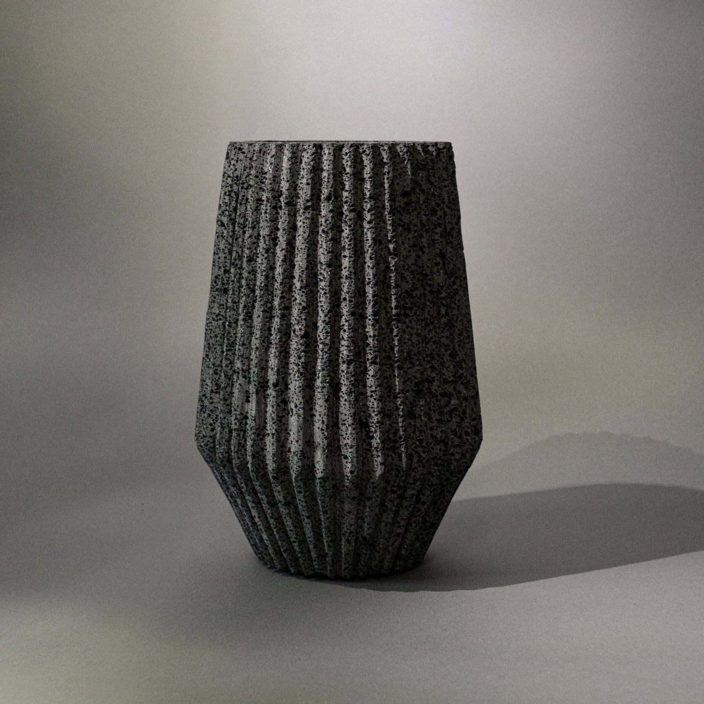 AYRES | VOLCANIC VESSEL