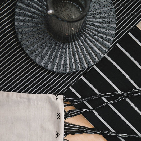 AYRES | VOLCANIC SMALL TRAY