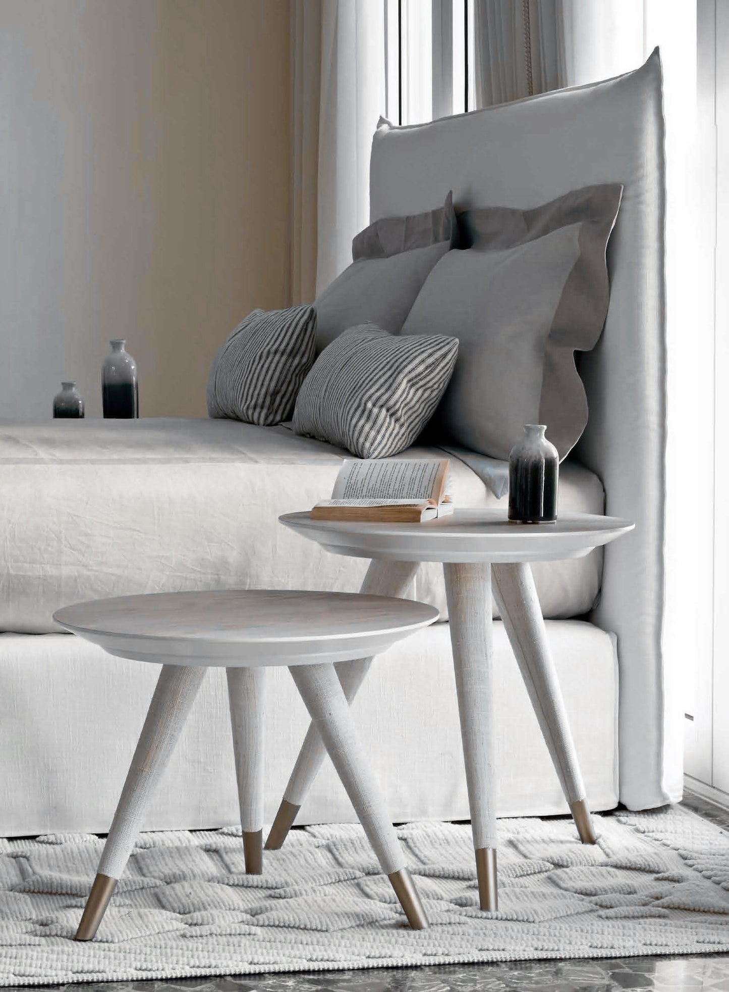 PARAGGI I Bed by Dom Edizioni $8,305