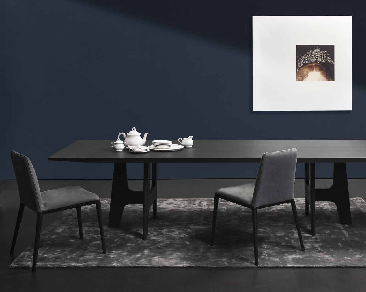 4050 ITALO | Dining Chair $2,210.00