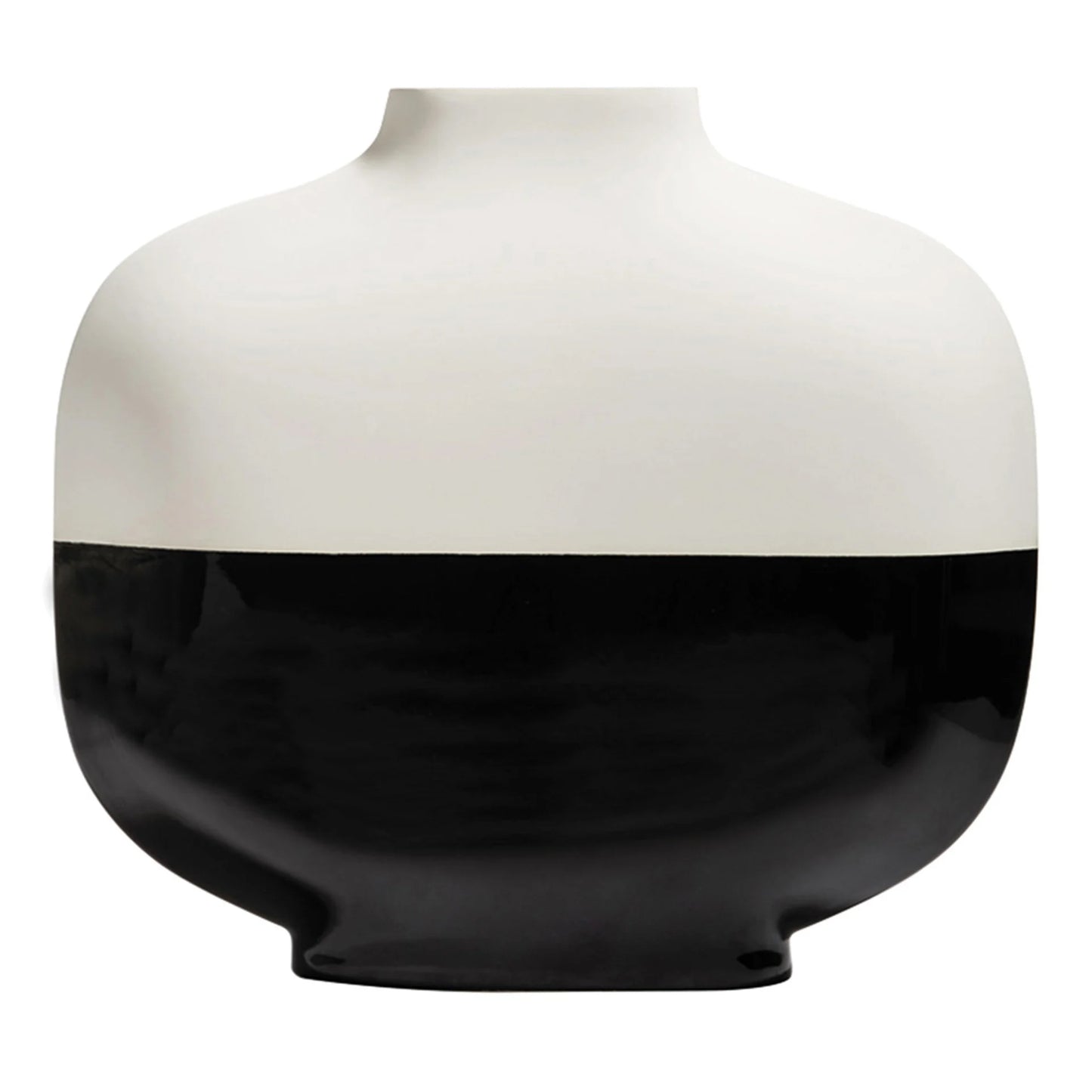 SHORT PALMA BLACK AND WHITE VASE - $895.00