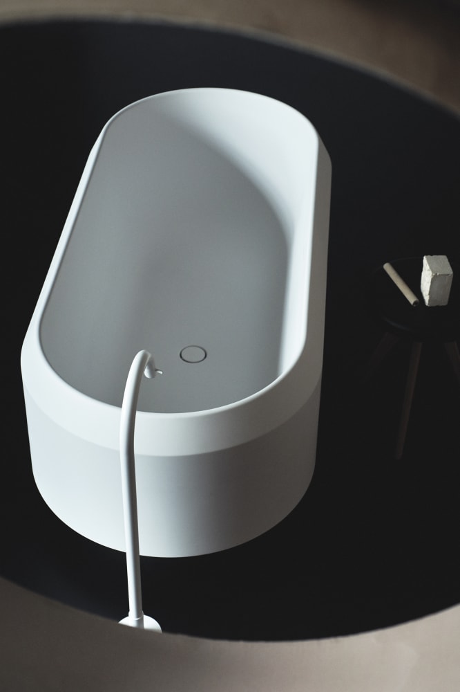 AGAPE | LARIANA BATHTUB | $12,833.00 - $14,784.00