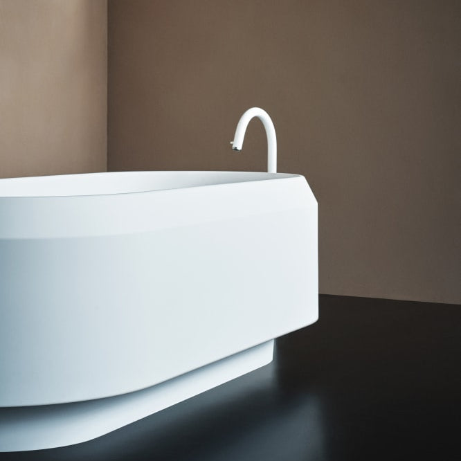 AGAPE | LARIANA BATHTUB | $12,833.00 - $14,784.00