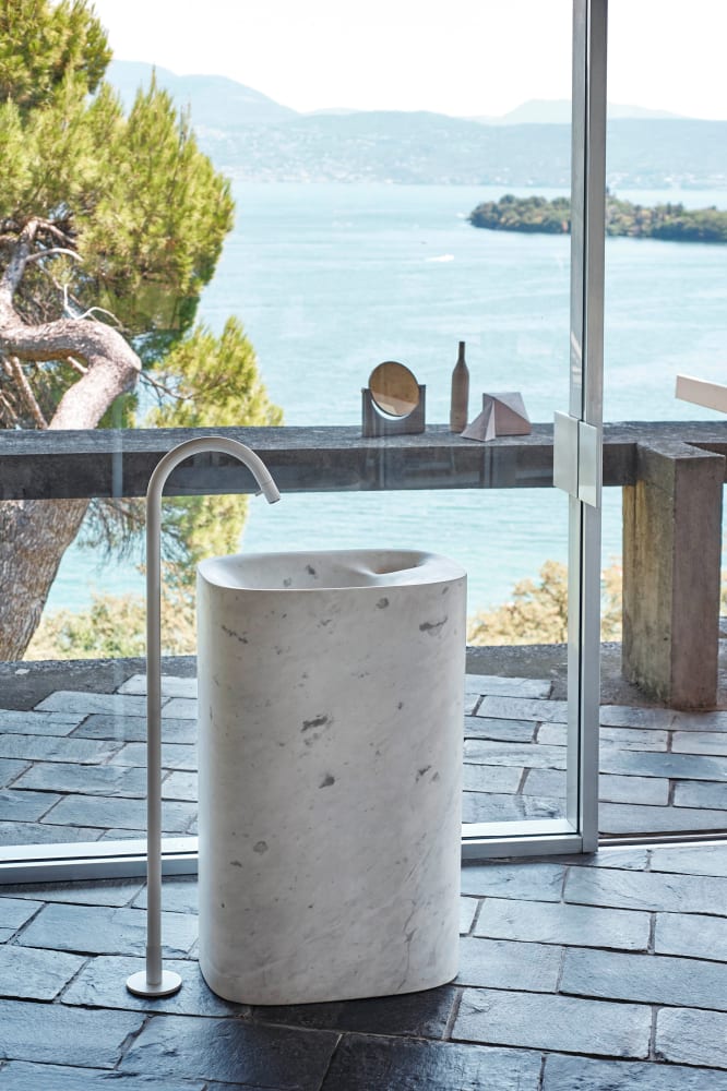 AGAPE | NIVIS COLUMN WASHBASIN | $27,662.00 - $33,194.70 - $