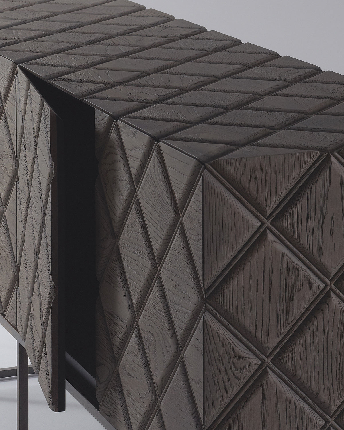 TIBERIO MATELASSÉ | Sideboard by Emmemobili