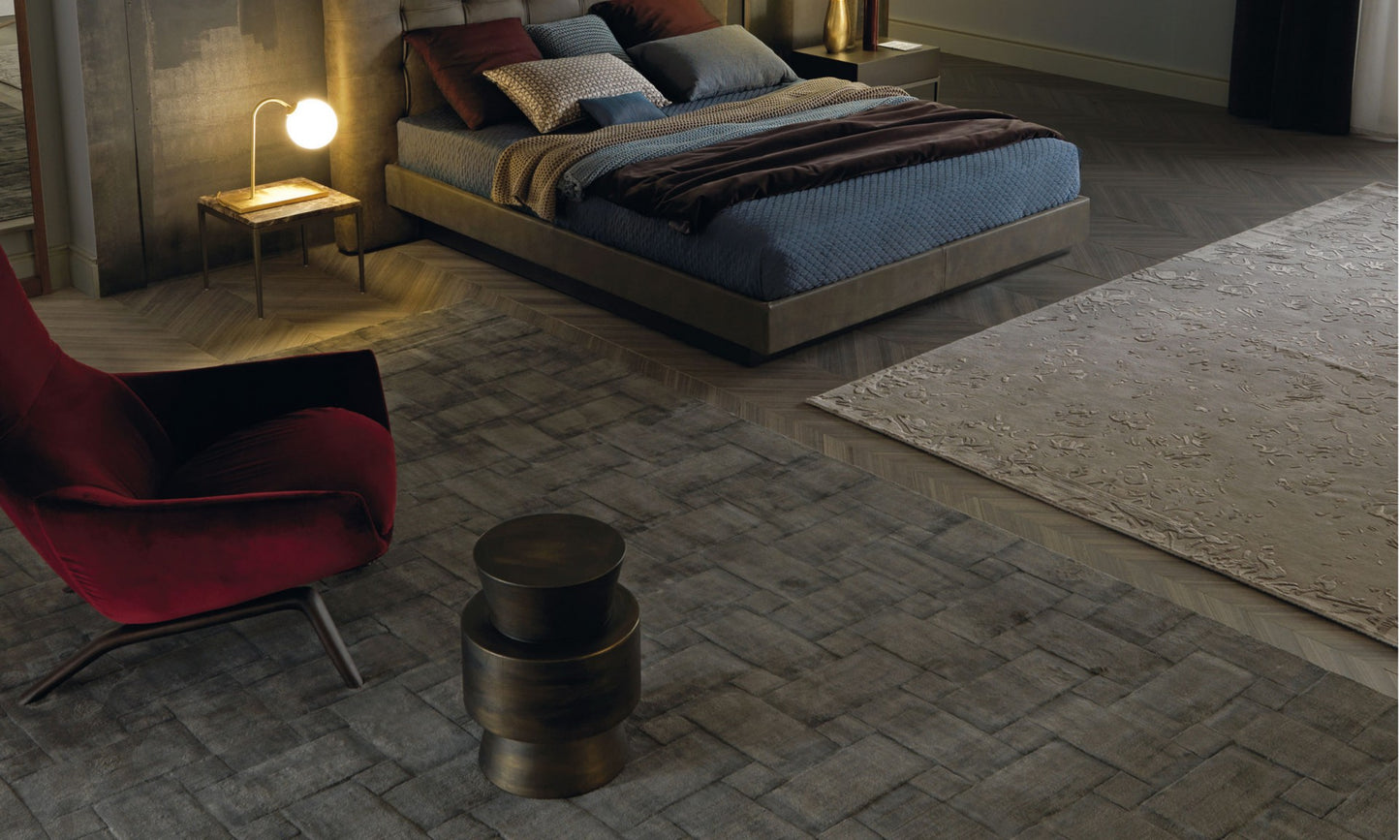 MISURAEMME | MOAI ROUND HIGH SIDE TABLE | $3,829.74