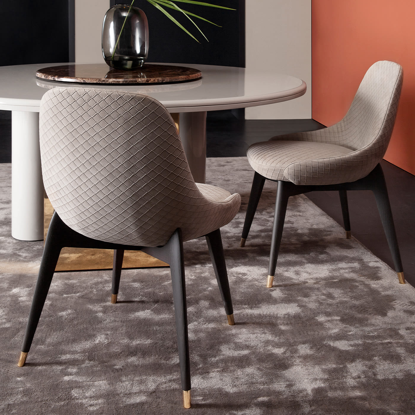 4000 ROYAL LEATHER I Chair $3,685.00